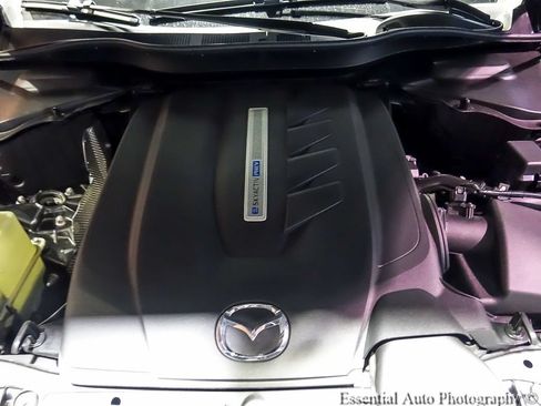 Used 2024 MAZDA CX-90 Plug-In Hybrid w/ Preferred AWD/4WD image 34