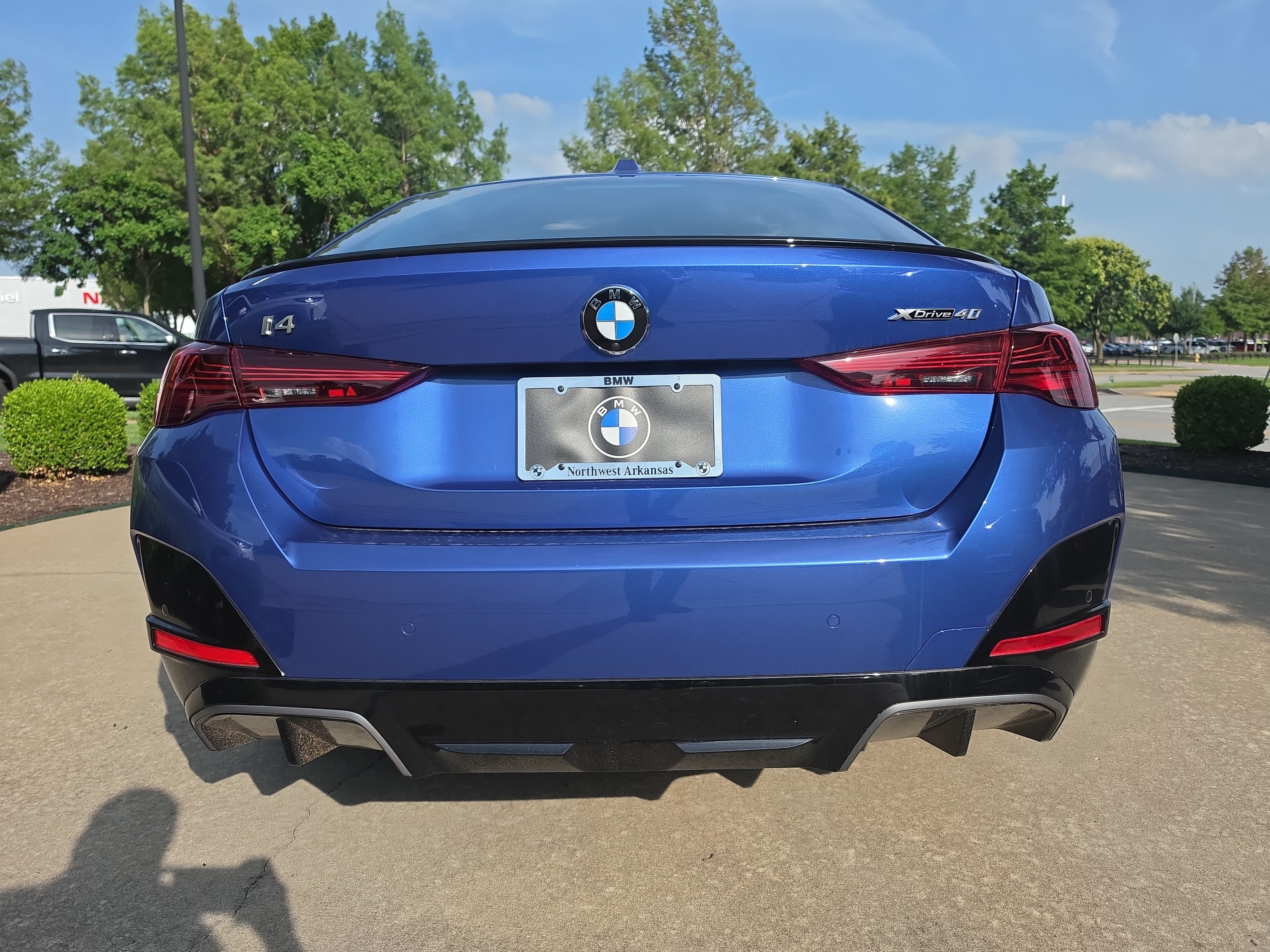 New 2026 BMW i4 xDrive40i w/ M Sport Package AWD/4WD image 4