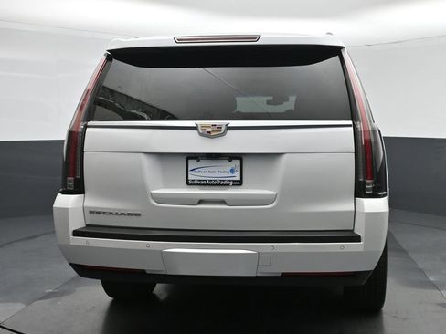 Used 2018 Cadillac Escalade ESV Luxury image 6