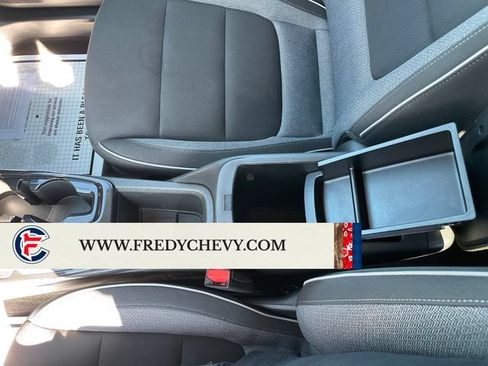 Used 2025 Chevrolet TrailBlazer LT AWD/4WD image 21