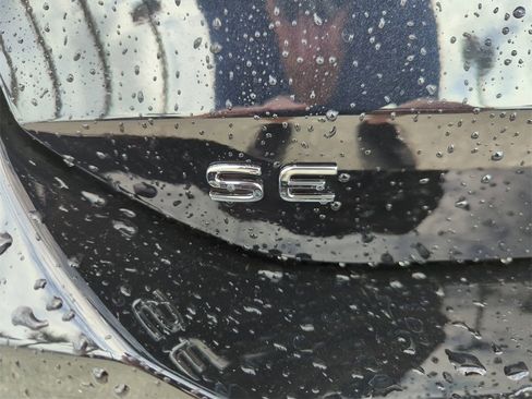 New 2026 Volkswagen Tiguan SE image 22