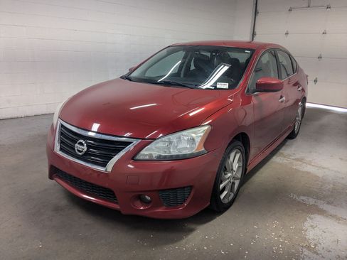 Used 2013 Nissan Sentra SR w/ Driver Pkg FWD image 11