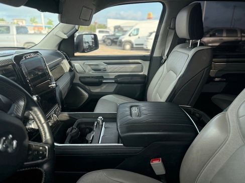 Used 2022 RAM 1500 Limited image 11