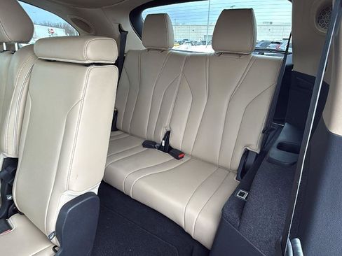 Used 2023 Acura MDX SH-AWD w/ Advance Package image 23