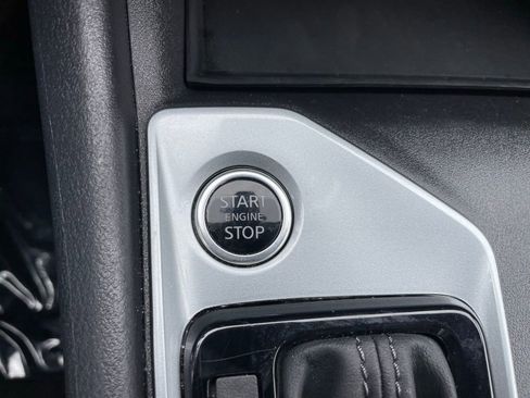 Used 2025 Nissan Altima 2.5 SV image 14