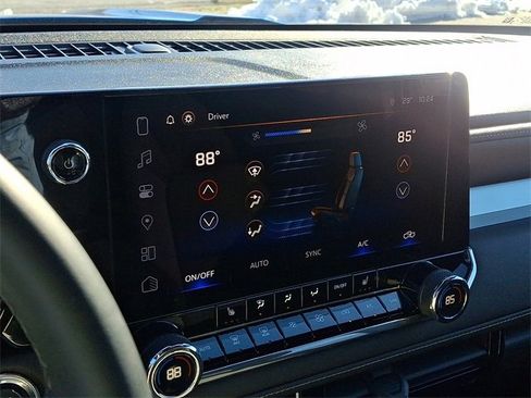 Certified 2023 Chevrolet Colorado LT w/ LT Convenience Package II image 15