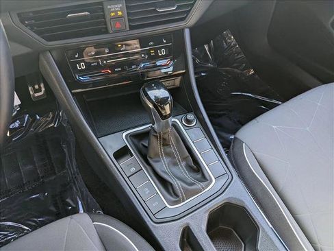 Used 2025 Volkswagen Jetta Sport image 12