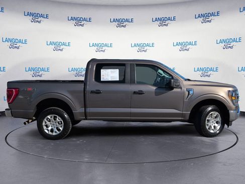 Used 2023 Ford F150 XLT image 3