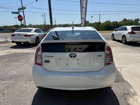 Used 2013 Toyota Prius FWD image 7