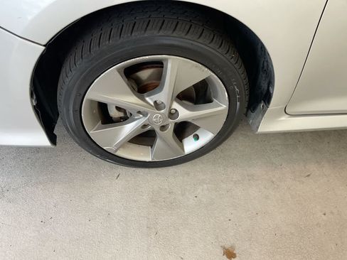 Used 2012 Toyota Camry SE FWD image 10