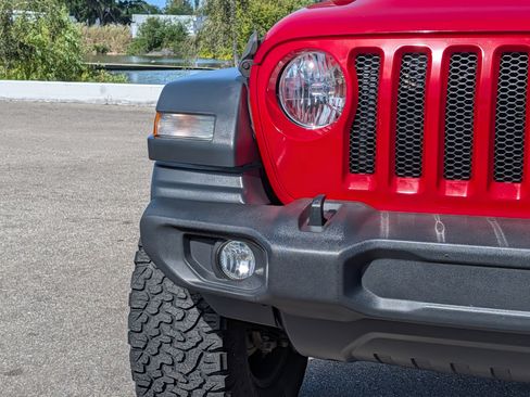 Used 2020 Jeep Wrangler Unlimited Sport S image 9