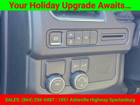 Used 2023 Chevrolet Suburban LS image 15