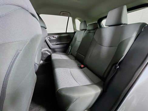 Used 2025 Toyota RAV4 XLE AWD/4WD image 23