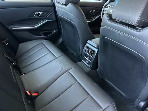 Used 2025 BMW 330i Sedan RWD image 29