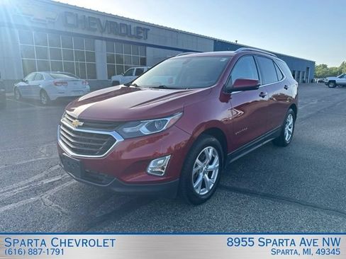 Used 2018 Chevrolet Equinox LT w/ Sun & Infotainment Package AWD/4WD image 7