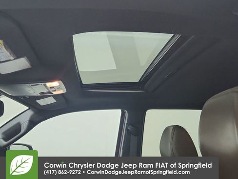 Used 2017 Toyota Tacoma Limited image 28