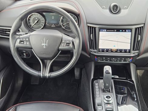 Used 2022 Maserati Levante GT image 25