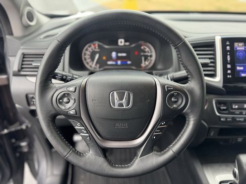 Used 2017 Honda Ridgeline RTL-T image 12