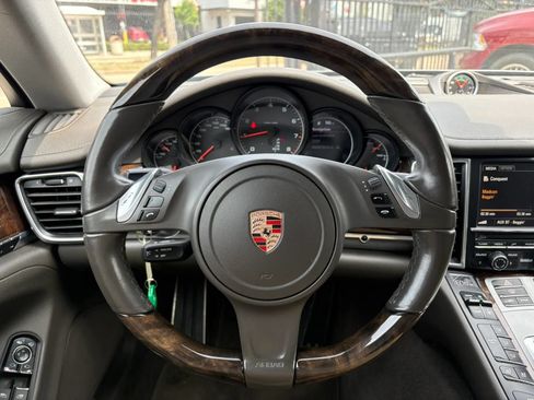 Used 2015 Porsche Panamera 4 AWD/4WD image 21