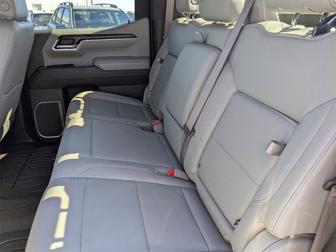 Used 2023 GMC Sierra 1500 SLT w/ X31 Off-Road Package image 16