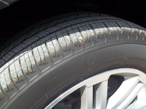 Used 2015 Chevrolet Traverse LT w/ Style and Technology Package image 14