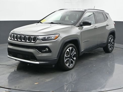 Used 2024 Jeep Compass Limited image 6