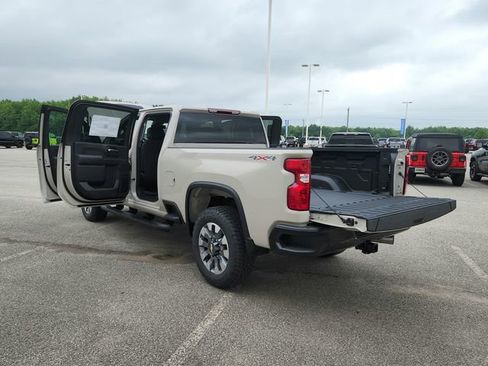 New 2026 Chevrolet Silverado 2500 Custom w/ Custom Value Package AWD/4WD image 13