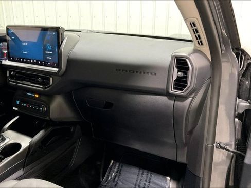 Used 2025 Ford Bronco Sport Badlands image 16