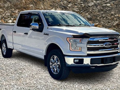 Used 2016 Ford F150 Lariat w/ Equipment Group 502A Luxury image 9