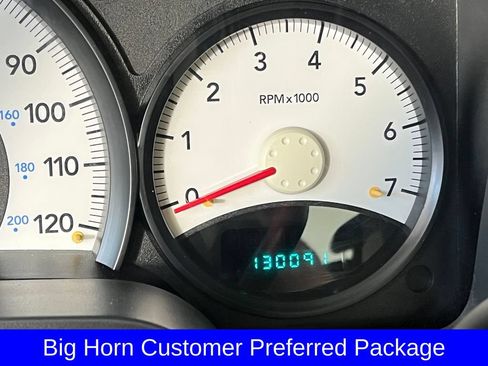 Used 2010 Dodge Dakota Big Horn AWD/4WD image 2