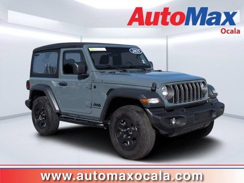 Used 2025 Jeep Wrangler Sport AWD/4WD image 1