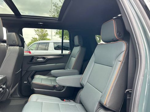 New 2026 GMC Yukon XL AT4 AWD/4WD image 34