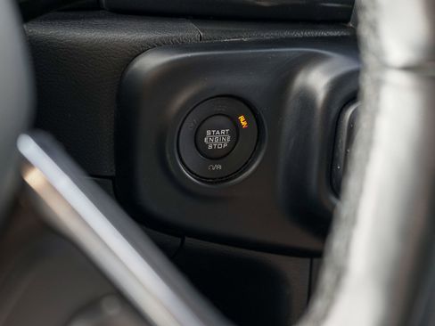 Used 2021 Jeep Wrangler Unlimited Sahara image 21