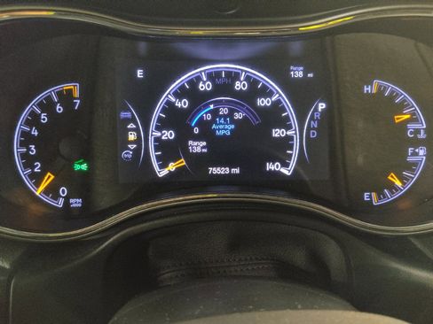 Used 2019 Jeep Grand Cherokee Altitude RWD image 23