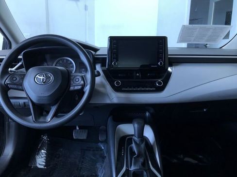 Certified 2022 Toyota Corolla LE image 17
