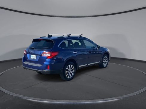 Used 2017 Subaru Outback 3.6R Touring w/ Popular Package #5A AWD/4WD image 8