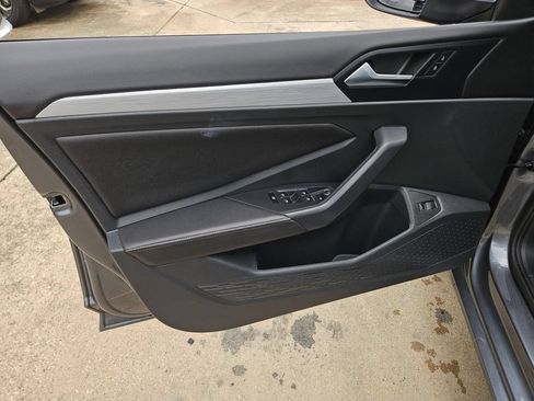 Used 2025 Volkswagen Jetta S FWD image 13