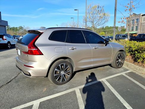 Used 2024 Volvo XC60 B5 Plus w/ Protection Package Premier image 2