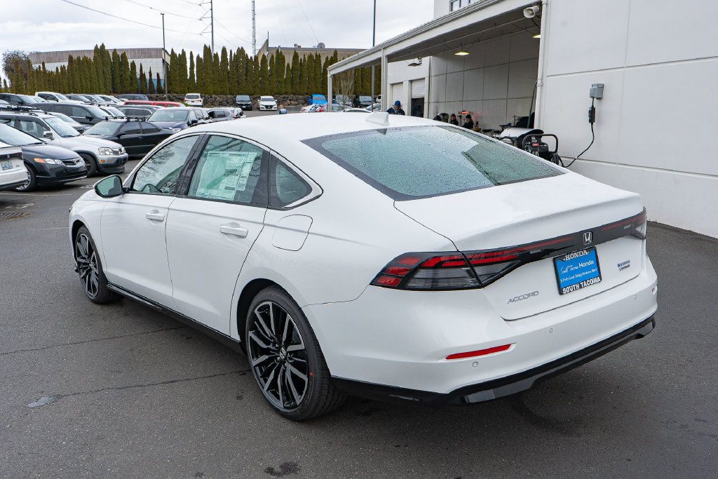 New 2026 Honda Accord Touring image 8