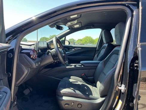 Used 2024 Chevrolet Blazer EV RS AWD/4WD image 17
