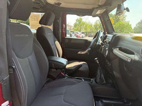 Used 2013 Jeep Wrangler Rubicon w/ Dual Top Group AWD/4WD image 31