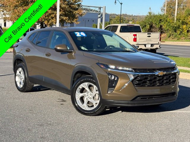 Used 2024 Chevrolet Trax LS w/ LS Convenience Package FWD image 1
