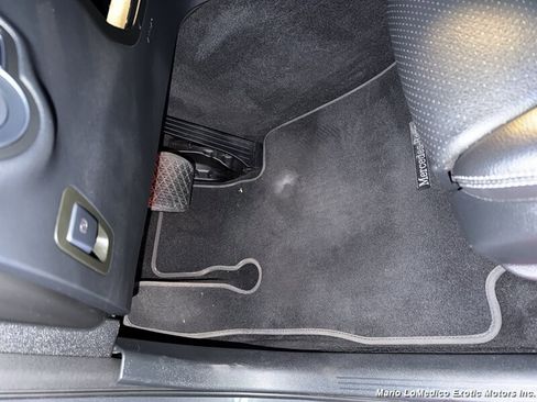 Used 2021 Mercedes-Benz GLC 300 4MATIC image 27