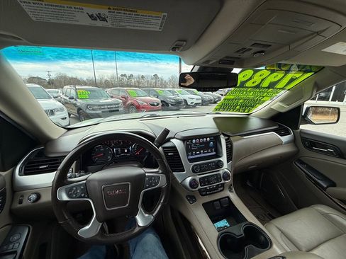 Used 2019 GMC Yukon XL SLT w/ Open Road Package image 19