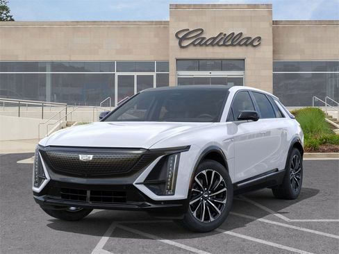 New 2026 Cadillac Lyriq Sport image 6