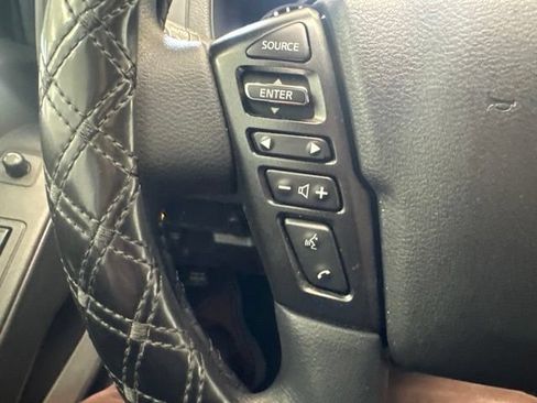 Used 2022 Nissan Frontier SV w/ Technology Package RWD image 11
