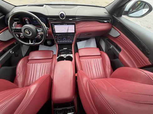 Used 2023 Maserati Grecale Modena AWD/4WD image 19