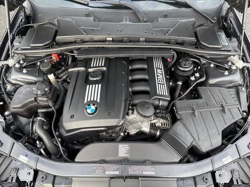 Used 2011 BMW 328i Convertible image 10