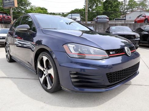 Used 2015 Volkswagen GTI SE w/ Lighting Package (SEL) FWD image 9