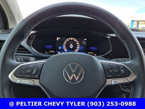 Used 2023 Volkswagen Taos SE w/ Black Wheel Package image 18
